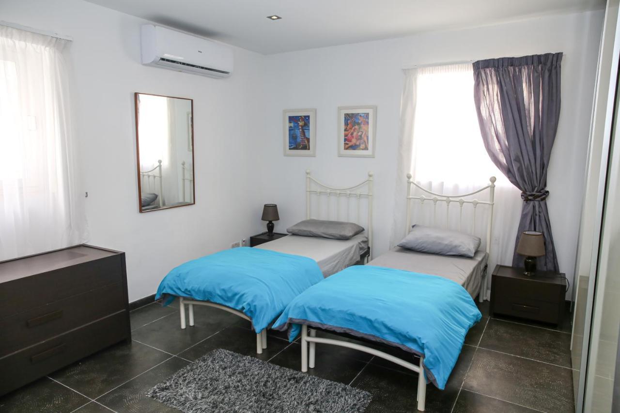 Dolmen Court Flat 10, Qawra Διαμέρισμα Σεντ Πόλς Μπέι Εξωτερικό φωτογραφία